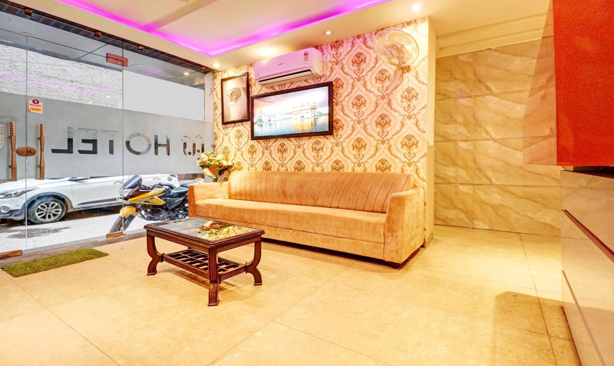 Treebo Trip Unique Hotel Queenz Road Amritsar Extérieur photo