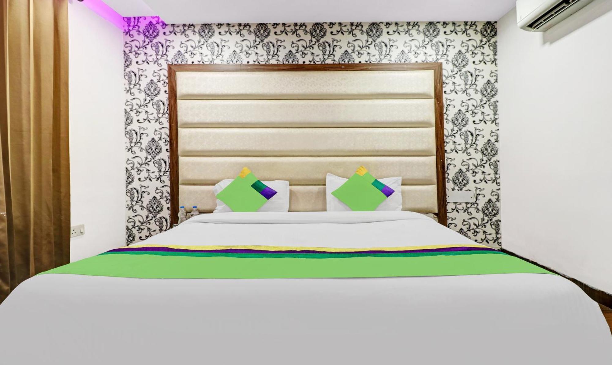 Treebo Trip Unique Hotel Queenz Road Amritsar Extérieur photo